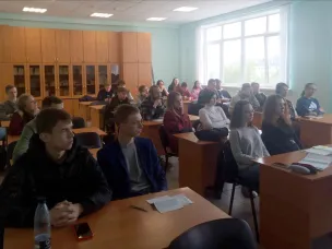 Председатель Экспертного совета при АТК в Нижегородской области Владимир Аврамцев разъяснил студентам деструктивную сущность идеологии терроризма и экстремизма