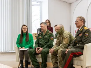 Для учащихся нижегородских школ проведено патриотическое мероприятие «В одном строю»  в рамках областного проекта «Диалоги с Героями»